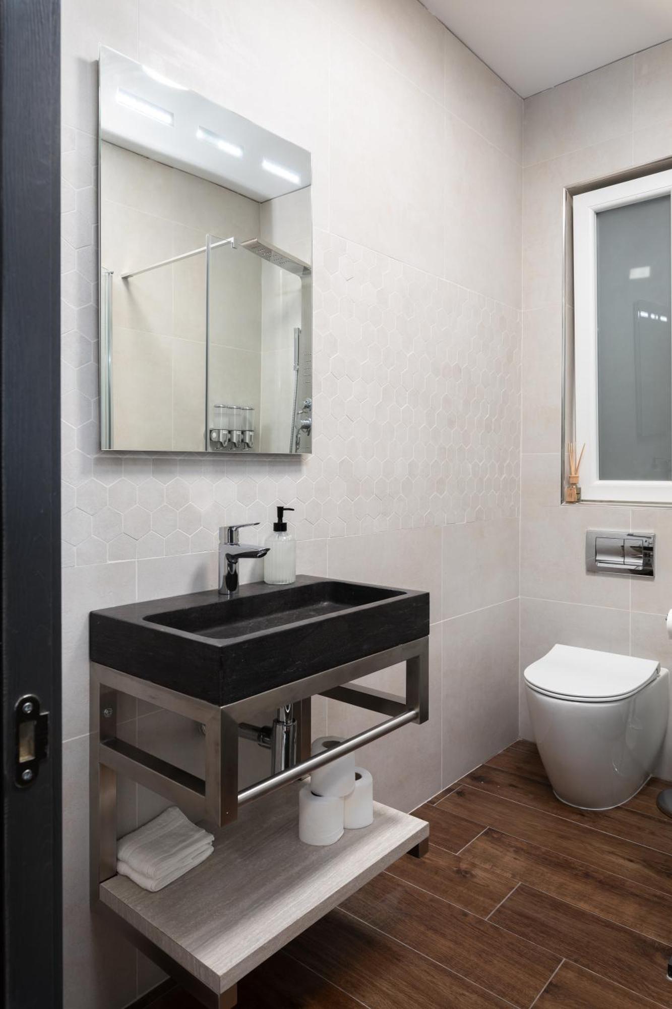 Modern 2Br Cosy Apartment With Large Terrace - Close To Manoel Island & Tigne Shopping Mall Sliema Exterior foto